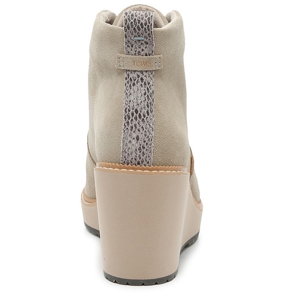 Toms Melrose Wedge Bootie. Taupe/Stone. Size 6. - Picture 7 of 13